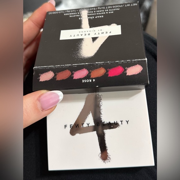 Fenty Beauty Rosy Hues Eyeshadow Palette - Picture 3 of 4